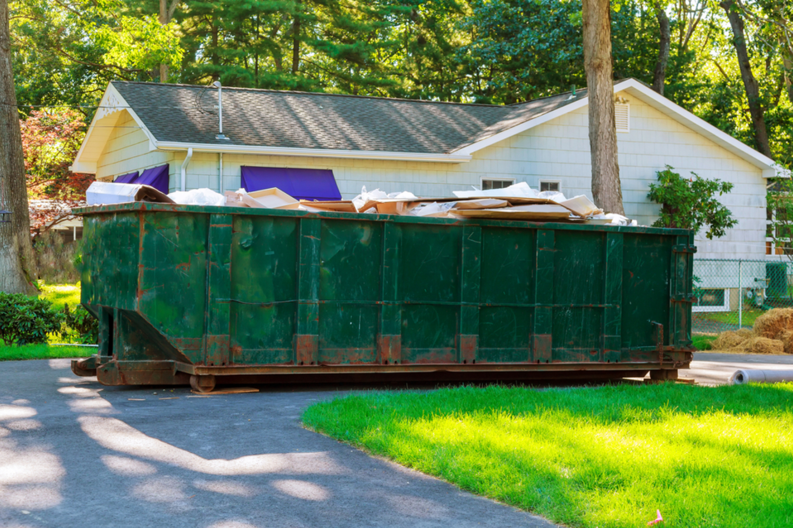 Junk Removal 12 Yard Container In Shoreline