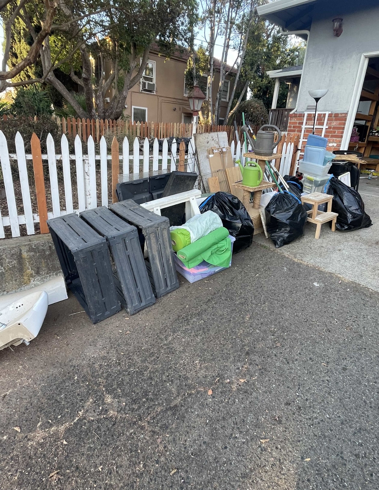 Rental Unit Cleanout In Seattle